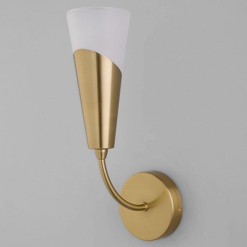Бра Eurosvet Rhyton 60167/1 латунь цвет плафона/подвески Белый, цвет арматуры Латунь
