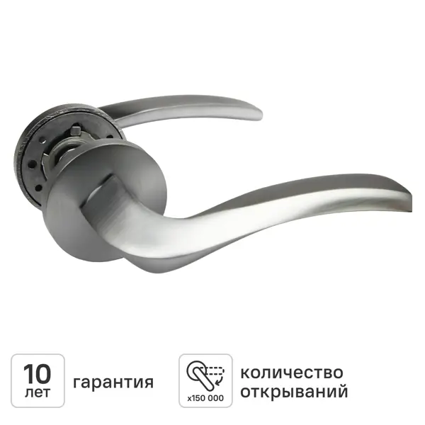 Дверная ручка на розетке KREAFORTA Ая без запирания цвет хром