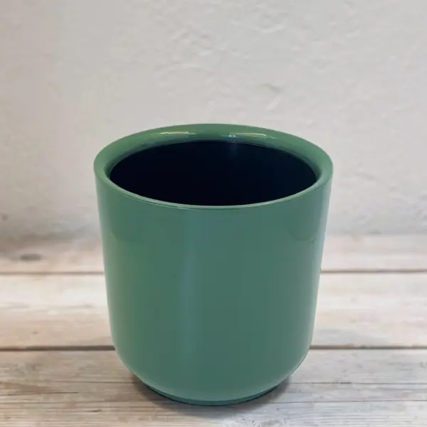 Кашпо Evergreen Design Дельта 28x30x30 см v17.3 л пластик нефрит