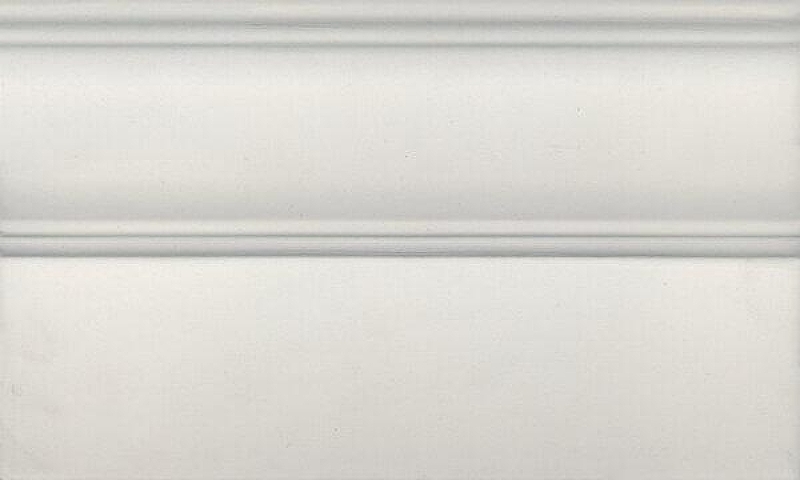 Керамический плинтус Kerama Marazzi Борромео бежевый светлый FMB024 15х25 см