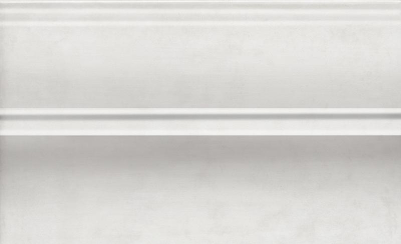 Керамический плинтус Kerama Marazzi Левада серый светлый глянцевый FMB026 15х25 см