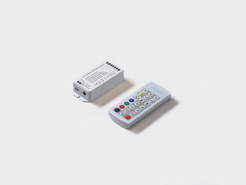 Контроллер-регулятор цвета RGBW с пультом ДУ SWG 00-00021388 цвет Белый