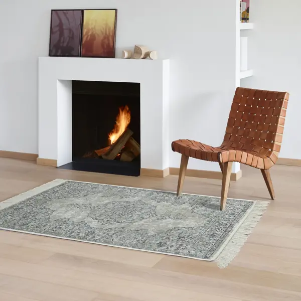 Ковер с коротким ворсом вискозный Amalfi 67x110 см серый