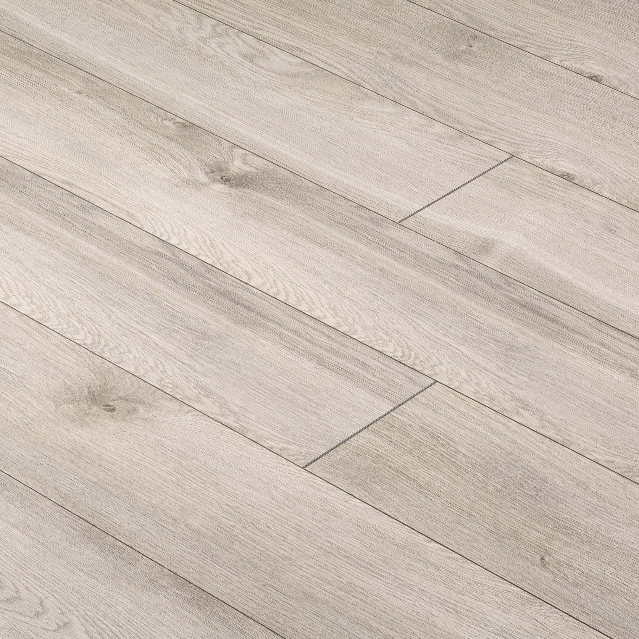 Ламинат 33 класс Ultradecor Expert Choice дуб интензо темный 1285х192х8 мм 2,22 кв.м с фаской