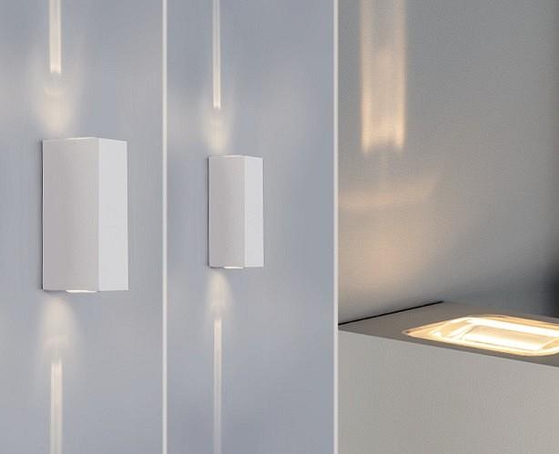 Накладной светильник Italline IT01-A150/2 IT01-A150/2 white цвет плафона/подвески Белый, цвет арматуры Белый