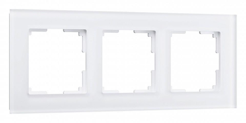 Рамка на 3 поста Werkel Favorit (белый матовый) W0031105 цвет Белый