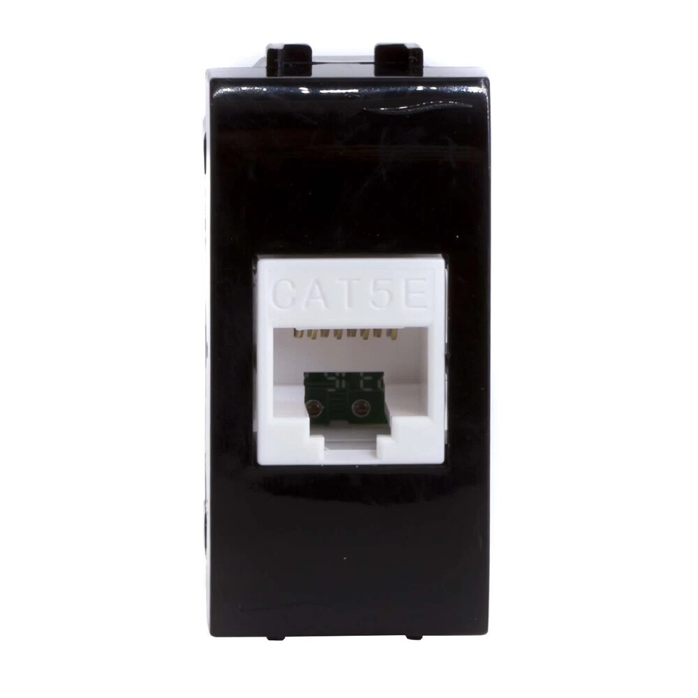 Розетка для кабель-канала компьютерная DKC Brava черная RJ45 1 модуль (77654N)