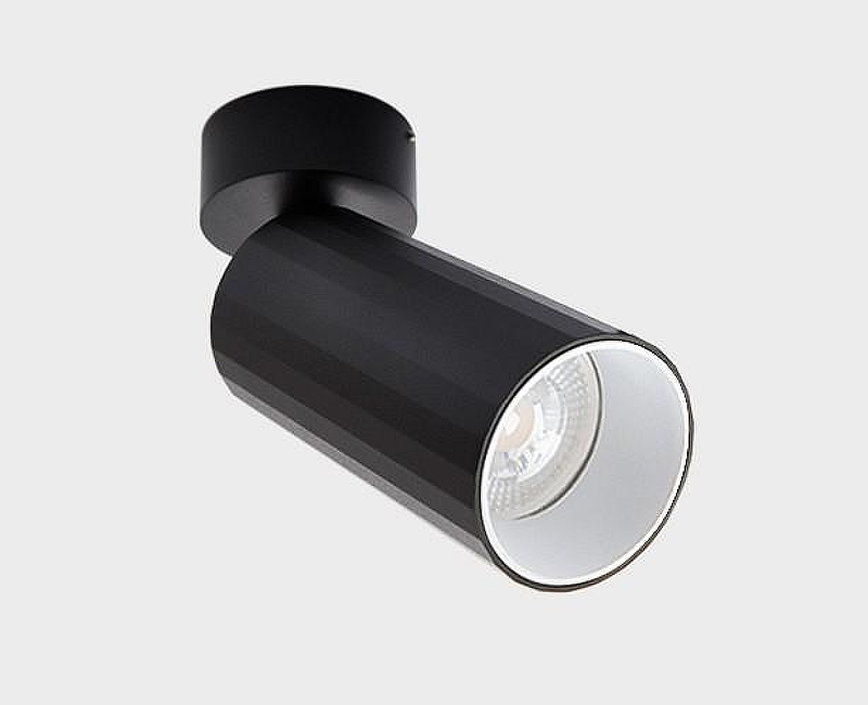 Спот Italline IT08-8011 IT08-8011 black цвет плафона/подвески Черный, цвет арматуры Черный